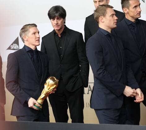 GER, Berlin, Deutsche Nationalmannschaft, Film Premiere die Mannschaft, Sony Center Berlin 10.11.2014, Potsdamer-Platz, Berlin, GER, Berlin, Deutsche Nationalmannschaft, Film Premiere die Mannschaft, Sony Center Berlin, im Bild Bastian Schweinsteiger, Joachim Löw, Manuel Neuer nphxEngler