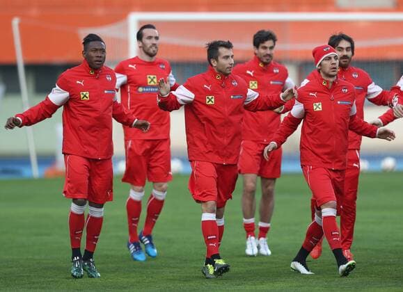 Aktuell Fußball, Training Nationalmannschaft Österreich SOCCER - UEFA EURO EM Europameisterschaft Fussball 2016 quali, LIE vs AUT VIENNA,AUSTRIA,24.MAR.15 - SOCCER - UEFA European Championship EM Europameisterschaft 2016, European Qualifiers, OEFB international match Länderspiel Liechtenstein vs Austria, preview, training team AUT. Image shows David Alaba, Christian Fuchs, Gyoergy Garics, Markus Suttner, Aleksandar Dragovic and Veli Kavlak AUT.