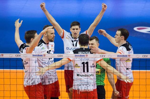 28.03.2015, Max Schmeling Halle, Berlin Volleyball, 2015 CEV Volleyball Champions League, Final Four, Halbfinale, Asseco Resovia Rzeszow (POL) vs. PGE Skra Belchatow (POL) Jubel Jochen Schöps Schoeps ( 10 Rzeszow), Russel Holmes ( 15 Rzeszow), Nikolay Penchev ( 17 Rzeszow), Fabian Drzyzga ( 11 Rzeszow), Krzysztof Ignaczak ( 16 Rzeszow), Marko Ivovic ( 8 Rzeszow)