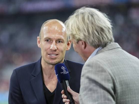 Arjen ROBBEN, FCB 10 Portrait, Porträt , Interview, interviewen, FC BAYERN MUENCHEN - FC PORTO (6-1) , Fussball UEFA Champions League, Viertelfinale Rueckspiel, Muenchen, 21.04.2015 CL Saison 2014 2015, FCB, Muenchen