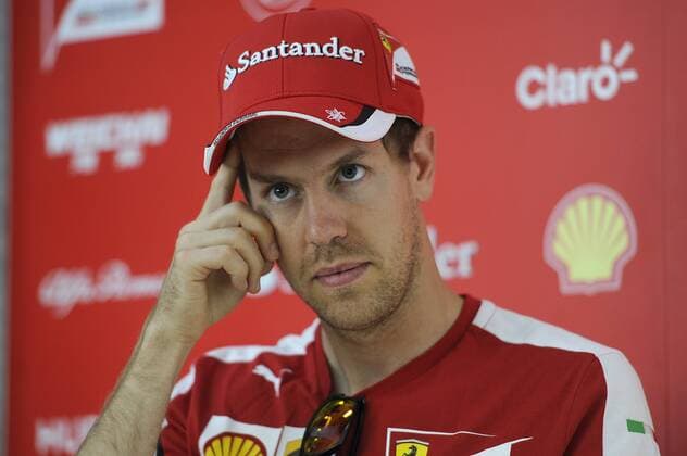 Aktuell Motorsport, Formel 1, GP Barcelona, Pressetermin Ferrari mit Sebastian Vettel und Kimi Räikkönen Sebastian VETTEL,GER (Scuderia Ferrari),Aktion,Einzelbild,angeschnittenes Einzelmotiv,Portraet,Portrait,Porträt,Gestik,skeptisch. Pressekonferenz. Formel 1:GP von Spanien,Circuit de Catalunya,Saison2015,am 07.05.2015.
