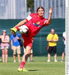Aktuell Fußball, Training Nationalteam Österreich Wien 01.09.2015, Ernst Happel Stadion, Wien, AUT, UEFA EURO EM Europameisterschaft Fussball 2016 Qualifikation, Oesterreich vs Moldawien, Gruppe G, Training Oesterreich, im Bild Sebastian Prödl (AUT) during a training session of Team Austria (AUT) in front of the UEFA European Championship EM Europameisterschaft Qualifier Match between Austria (AUT) and Moldova (MDA) at the Ernst Happel Stadion, Vienna, Austria on 2015 09 01. EX_PUC