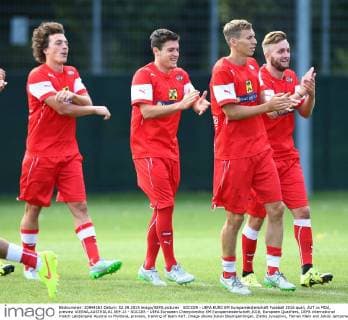 SOCCER - UEFA EURO EM Europameisterschaft Fussball 2016 quali, AUT vs MDA, preview VIENNA,AUSTRIA,02.SEP.15 - SOCCER - UEFA European Championship EM Europameisterschaft 2016, European Qualifiers, OEFB international match Länderspiel Austria vs Moldova, preview, training of team AUT. Image shows Julian Baumgartlinger, Zlatko Junuzovic, Florian Klein and Jakob Jantscher (AUT). GEPAxpictures xChristianxOrt