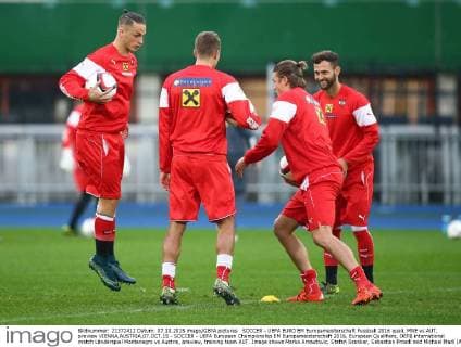 SOCCER - UEFA EURO EM Europameisterschaft Fussball 2016 quali, MNE vs AUT, preview VIENNA,AUSTRIA,07.OCT.15 - SOCCER - UEFA European Championship EM Europameisterschaft 2016, European Qualifiers, OEFB international match Länderspiel Montenegro vs Austria, preview, training team AUT. Image shows Marko Arnautovic, Stefan Ilsanker, Sebastian Proedl and Michael Madl (AUT). GEPAxpictures xChristianxOrt