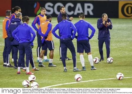 (L-R) Robin van Persie of Holland, Virgil van Dijk of Holland, assistant trainer Marco van Basten of Holland, Jairo Riedewald of Holland, Ibrahim Afellay of Holland, Jeremain Lens of Holland, Jeffrey Bruma of Holland, assistant trainer Ruud van Nistelrooij of Holland, Terence Kongolo of Holland, Anwar El Ghazi of Holland of Holland, coach Danny Blind of Holland during a training session prior to the match between Kazachstan and The Netherlands on October 10, 2015 at the Astana Arena in Astana, Kazachstan. Training session EURO 2016 qualifier 2015 2016 xVIxxIVx 4436570