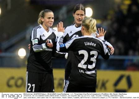 v.li.: Torschützin Ana-Maria Crnogorcevic (Frankfurt, 21), Kerstin Garefrekes (Frankfurt, 18) und Isabelle Linden (Bella Linden, Frankfurt, 23) bejubeln das Tor zum 5:0, Jubel, Torjubel, Torerfolg, celebrate the goal, goal, celebration, Jubel ueber das Tor, optimistisch, Action, Aktion, Fussball, UEFA Women s Champions League, 1. FFC Frankfurt - Standard Lüttich, xozx