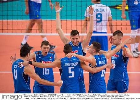 17.10.2015, Armeec Arena, Sofia Volleyball, Europameisterschaft, Halbfinale, Italien vs. Slowenien JUbel Simone Buti ( 11 ITA), Oleg Antonov ( 16 ITA), Osmany Juantorena ( 5 ITA), Matteo Piano ( 14 ITA), Simone Gianelli ( 6 ITA), Ivan Zaytsev ( 9 ITA)
