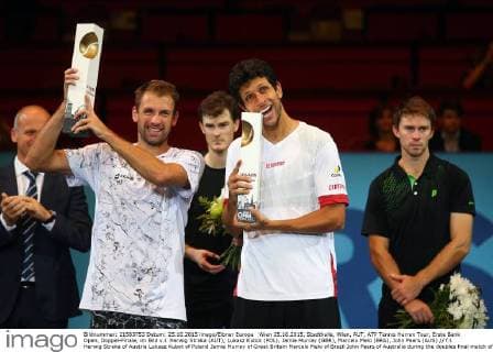 Wien 25.10.2015, Stadthalle, Wien, AUT, ATP Tennis Herren Tour, Erste Bank Open, Doppel-Finale, im Bild v.l. Herwig Straka (AUT), Lukasz Kubot (POL), Jamie Murray (GBR), Marcelo Melo (BRA), John Peers (AUS) f.l. Herwig Straka of Austria Lukasz Kubot of Poland Jamie Murray of Great Britain Marcelo Melo of Brazil John Peers of Australia during the doubles final match of Erste Bank Open of ATP Tour at the Stadthalle in Wien, Austria on 2015 10 25. EP_tha