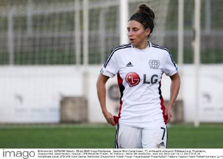Jessica Wich (Leverkusen, 7), enttäuscht schauend, Enttäuschung, Frustration, disappointed, pessimistisch, Fussball, DFB-Pokal der Frauen, SC Freiburg - Bayer 04 Leverkusen, xozx