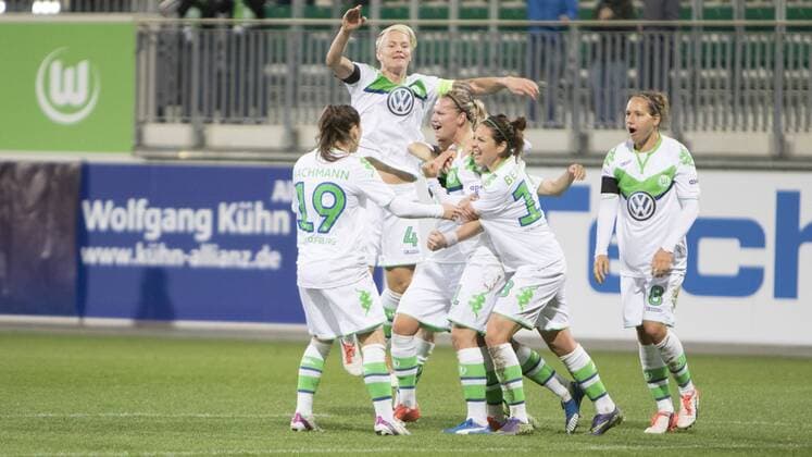 Fußball, UWCL, VfL Wolfsburg - FC Chelsea; Alexandra Popp (Alex Popp, Wolfsburg, 11)Jubel, Torjubel, Freude, Emotion, Torerfolg, Aktion, action, goal, goal celebration, celebrates. xtgx