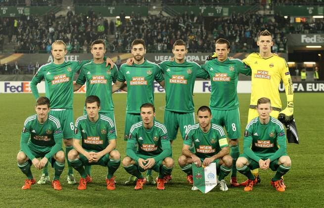 SOCCER - EL, Rapid vs Minsk VIENNA,AUSTRIA,10.DEC.15 - SOCCER - UEFA Europa League, group stage, SK Rapid Wien vs FC Dinamo Minsk. Image shows the team of Rapid with Mario Sonnleitner, Matej Jelic, Thanos Petsos, Maximilian Hofmann, Stefan Schwab, Richard Strebinger, Stephan Auer, Deni Alar, Mario Pavelic, Steffen Hofmann and Florian Kainz (Rapid). Keywords: Wien Energie, teamphoto. GEPAxpictures xMarioxKneisl