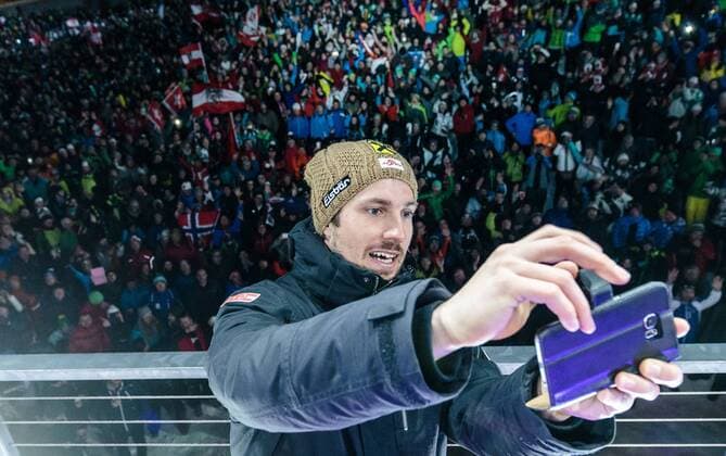 Kitzbuehel 23.01.2016, Streif, Kitzbuehel, AUT, FIS Weltcup Ski Alpin, Kitzbuehel, Abfahrt, Herren, Siegerehrung, im Bild Marcel Hirscher (AUT) Marcel Hirscher of Austria during award winner ceremony for the men s Downhill Race of Kitzbuehel FIS Ski Alpine World Cup at the Streif in Kitzbuehel, Austria on 2016 01 23. EX_JFK