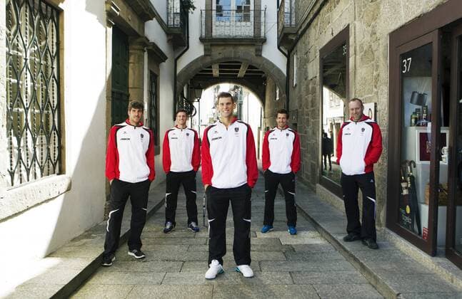 Tennis, Davis Cup, Portugal - Österreich Pressetermin TENNIS - ITF, Davis Cup, POR vs AUT GUIMARAES,PORTUGAL,03.MAR.16 - TENNIS - ITF, Davis Cup, Portugal vs Austria, photo shooting. Image shows Gerald Melzer, Dennis Novak, Dominic Thiem, Alexander Peya and Stefan Koubek (AUT). GEPAxpictures xMatthiasxHauer
