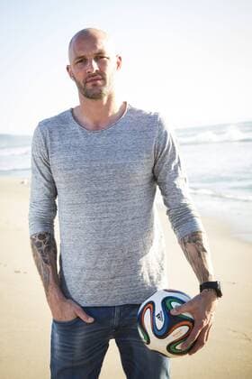 February 25, 2015 - Manhattan Beach, California, United States: The LA Galaxy soccer team newly acquired Belgian defender Jelle Van Damme at the beach in Manhattan Beach. Van Damme captained Standard Liege, for which he made 205 appearances since joining the team in 2011. He has also had stints with Germinal Beerschot (Belgium), Ajax (Netherlands), Southampton (England), Werder Bremen (Germany), Anderlecht (Belgium) and Wolverhampton Wanderers (England) and has made 30 appearances for the Belgium national team Nationalteam While at Anderlecht he was involved in a controversial racial incident when U.S. national team defender Oguchi Onyewu, an African American then with Standard Liege, accused Van Damme of calling him a dirty monkey. Onyewu sued Van Damme but the case was withdrawn after the players met and Van Damme apologized. Van Damme can play both on the back line and in the midfield. (Nancy Pastor Polaris) PICTURE NOT INCLUDED IN THE CONTRACTS local caption 05389725 Belgian defender Jelle Van Damme joins LA Galaxy PhotoNews Polaris, 05389725
