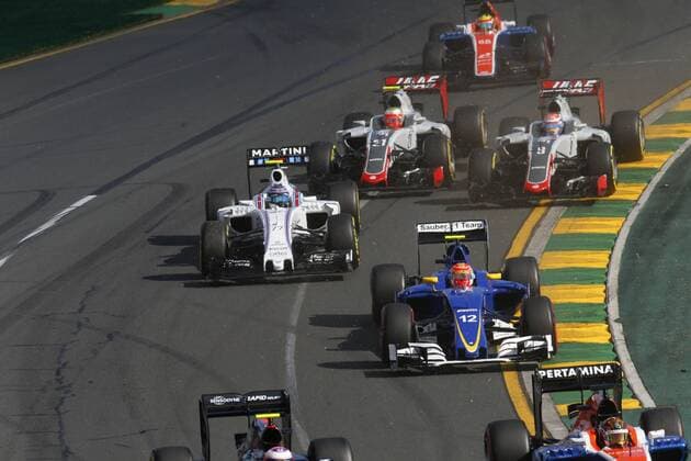 Motorsports: FIA Formula One World Championship WM Weltmeisterschaft 2016, Grand Prix of Australia, 12 Felipe Nasr (BRA, Sauber F1 Team), 77 Valtteri Bottas (FIN, Williams Martini Racing), 8 Romain Grosjean (FRA, Haas F1 Team), 21 Esteban Gutierrez (MEX, Haas F1 Team), xHOCHxZWEIx