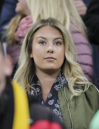Montana Yorke, Freundin von Andre Schuerrle, Halbfigur, Freisteller , Aktion, Einzelbild, Portrait, Porträt, Spielerfrau, junge hübsche Frau, Maedchen, sexy, aufreizend, Figur, hübsch, lacht, attraktiv, DEUTSCHLAND - ITALIEN (4 -1 ) Freundschaftsspiel, friendly match, Deutsche Fussball Nationalmannschaft, DFB am 29.03.2016 in Muenchen.