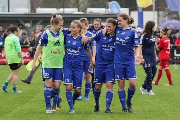v.li.: Sinah Amann (Sand, 22), Isabelle Meyer (Sand, 23), Claire Savin (Sand, 17) und Nina Burger (Sand, 19) freuen sich über den Einzug ins Endspiel, Finale, Jubel, Sieger, Gewinner, Fussball, DFB-Pokal der Frauen, SC Sand - FC Bayern München, xozx