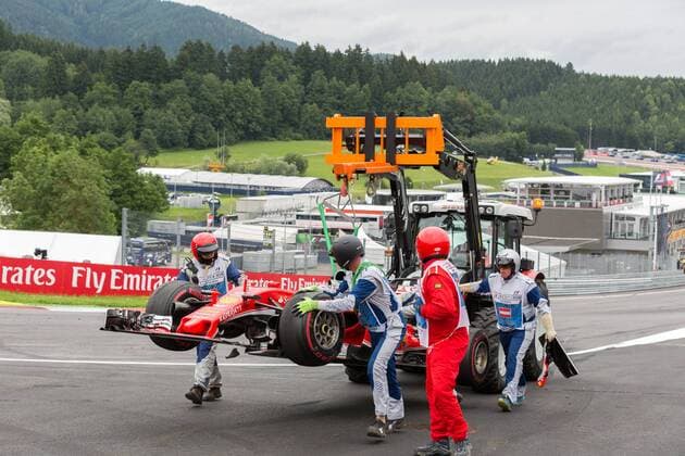 Formel 1, GP von Österreich, Vettel nach Dreher ausgeschieden 03.07.2016, Red Bull Ring, Spielberg, AUT, FIA, Formel 1, Grosser Preis von Oesterreich, Rennen, im Bild Sebastian Vettel (GER) Scuderia Ferrari German Formula One driver Sebastian Vettel of Scuderia Ferrari during the Race for the Austrian Formula One Grand Prix at the Red Bull Ring in Spielberg, Austria on 2016 07 03. -Pressefoto Spielberg EP_ang