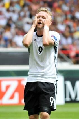 GER, UEFA U19 (U 19) EURO 2016, Vorrunde, Deutschland (GER) vs Italien (ITA) 11.07.2016, Mercedes Benz Arena, Stuttgart, GER, UEFA U19 (U 19) EURO 2016, First Round, Deutschland (GER) vs Italien (ITA), picture shows im Bild: Cedric Teuchert ( 9, Deutschland Germany (GER)) frustriert Foto © nordphoto Fabisch nordphotox xFabisch