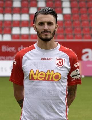 Porträttermin 2016 2017, GER, Deutschland, Continental Arena, Regensburg, 3.Liga, Liga 3, Herren, Fußball, Fussball, Saison 2016 2017, SSV Jahn Regensburg, SSV Jahn 2000, Portrait, Porträt, Vorstellung, Präsentation, Pressetermin, Einzelbild, ANDRE LUGE