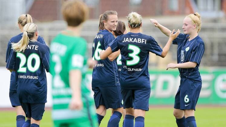 Fußball, Frauen, VfL Wolfsburg - SV Werder Bremen; Caroline Graham Hansen (Wolfsburg, 26) Jubel, Torjubel, Freude, Emotion, Torerfolg, Aktion, action, goal, goal celebration, celebrates. xtgx