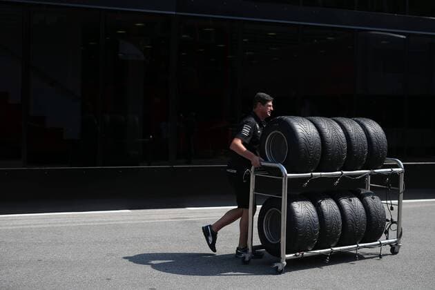 Motorsports: FIA Formula One World Championship WM Weltmeisterschaft 2016, Grand Prix of Italy, Pirelli, tire, tires, tyre, tyres, wheel, wheels, Reifen, Rad, feature xHOCHxZWEIx