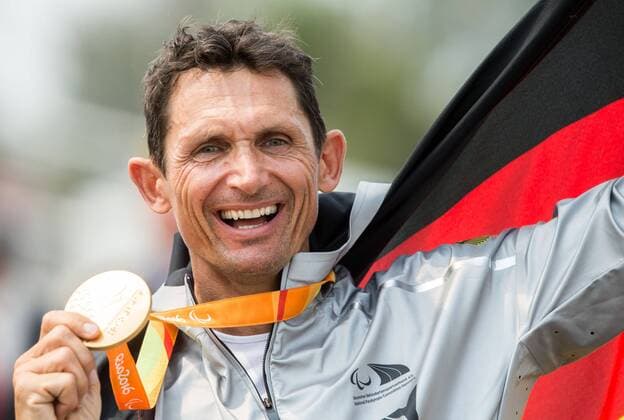 14.09.2016, Pontal, Rio de Janeiro, BRA, Rio 2016, Paralympische Sommerspiele, Handbike, Zeiitfahren, Herren, im Bild Winner Michael Teuber of Germany celebrates during the Men s Time Trial H5 of Cycling Road of the 2016 Rio Summer Paralympics at the Pontal in Rio de Janeiro, Brazil on 2016 09 14. Rio de Janeiro EP_stida