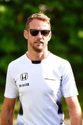 Jenson Button (GB 22), McLaren Honda Formula 1 Team Grosser Preis von Singapur 2016, Motorsport, Formel 1,Formula One World Championship WM Weltmeisterschaft Rd15, Singapore Grand Prix, Preparations, Marina Bay Street Circuit, Singapore, Thursday 15 September 2016 15.09.2016, Singapur Copyright: xAndrexJerry Eibner-Pressefotox EP_JAE