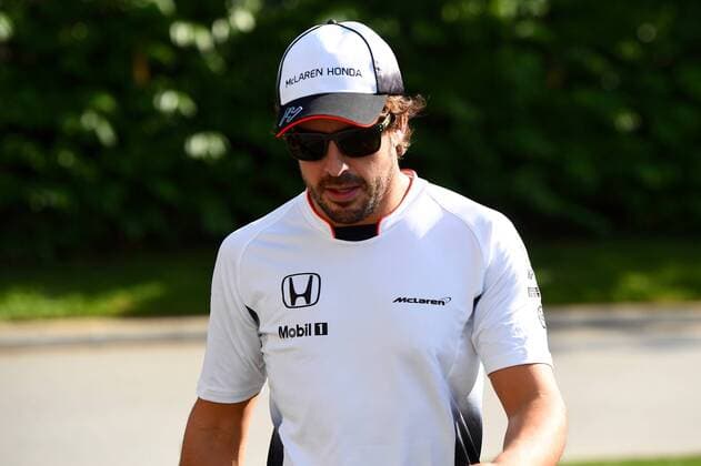 Fernando Alonso (SPA 14), McLaren Honda Formula 1 Team Grosser Preis von Singapur 2016, Motorsport, Formel 1,Formula One World Championship WM Weltmeisterschaft Rd15, Singapore Grand Prix, Preparations, Marina Bay Street Circuit, Singapore, Thursday 15 September 2016 15.09.2016, Singapur Copyright: xAndrexJerry Eibner-Pressefotox EP_JAE