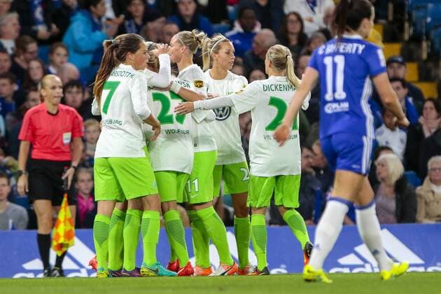jubel, Torjubel, Torerfolg, celebrate the goal, goal, celebration, Jubel ueber das Tor, optimistisch, Action, Aktion Wolfsburg, Chelsea enttäuscht schauend, Enttäuschung, Frustration, disappointed, pessimistisch, Fussball, UEFA Women s Champions League, Chelsea Ladies FC - VfL Wolfsburg, xtgx