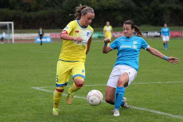 v.li.: Michaela Specht (TSG, 5), Charoula Dimitriou (Sindelfingen, 5), Zweikampf, Duell, duel, tackle, tackling, Dynamik, Action, Aktion, Fussball, DFB-Pokal der Frauen, VfL Sindelfingen - TSG 1899 Hoffenheim, xozx
