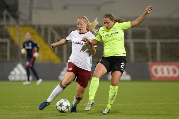 v.li.: Stefanie van der Gragt (FC Bayern München, FCB, 3) Abigail HARRISON (Hibernian Ladies FC, 21) im Zweikampf, Duell, duel, tackle, Dynamik, Action, Aktion, Fussball, UEFA Women s Champions League, FC Bayern München - Hibernian Ladies FC Edinburgh, xslx
