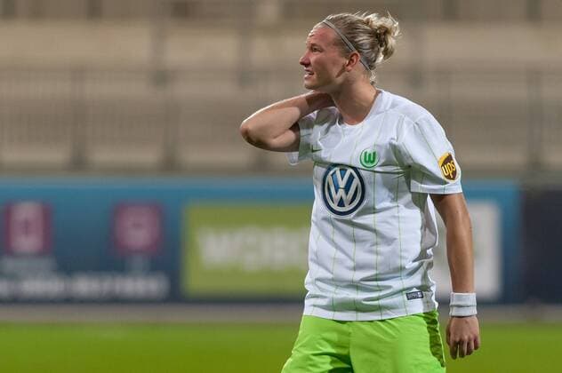 Alexandra Popp (VfL Wolfsburg, 11) Portrait, Nahaufnahme, Einzelfoto, Einzelbild, enttäuscht schauend, Enttäuschung, Schmerzen, schmerzverzerrtes Gesicht, Fussball, UEFA Women s Champions League, VfL Wolfsburg - Chelsea Ladies FC, xobx