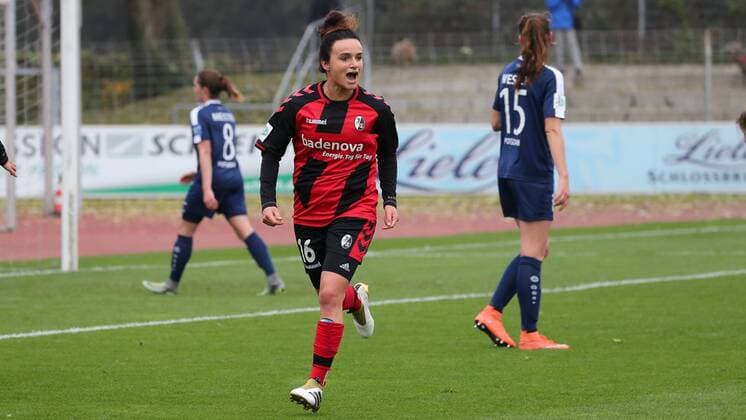 Torschützin Lina Maria Magull (Freiburg, 16) jubelt über das Tor zum 1:0, Jubel, Torjubel, Torerfolg, celebrate the goal, goal, celebration, Jubel ueber das Tor, optimistisch, Action, Aktion, Fussball, Allianz Frauen-Bundesliga, SC Freiburg - 1. FFC Turbine Potsdam, xozx