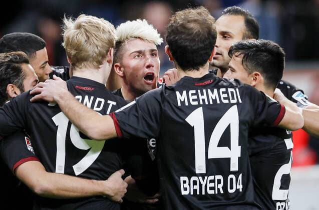 Kevin KAMPL, LEV 44 Torjubel, Jubel nach dem Tor zum 1-0 Jubel, Freude, Emotionen, Feiern, Lachen, jubelt, freuen, reisst die Arme hoch, ballt die Faust BAYER 04 LEVERKUSEN - RB LEIPZIG Fussball 1. Bundesliga , Leverkusen, am 18.11.2016, 11.Spieltag, Saison 2016 2017, 1.Liga, 1.Bundesliga,