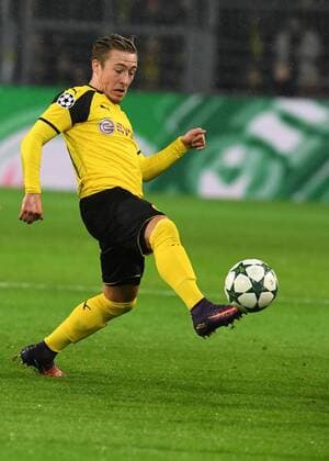 Fussball, UEFA Champions League, Saison 2016 2017, Spieltag 5, Borussia Dortmund-Legia Warschau , 22.11.2016, Signal Iduna Park , Dortmund, Felix Passlack, BVB, Aktion, Einzelbild