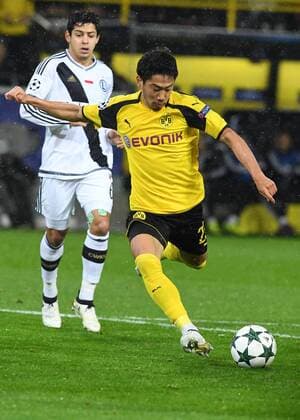 Fussball, UEFA Champions League, Saison 2016 2017, Spieltag 5, Borussia Dortmund-Legia Warschau , 22.11.2016, Signal Iduna Park , Dortmund, Guilherme, Legia Warschau, Shinji Kagawa, BVB, erzielte das 2:1,