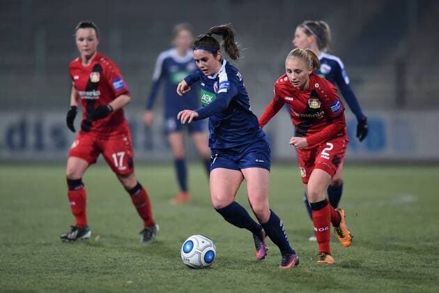 Fussball, Frauen, 1. Bundesliga, Saison 2016 17 (9. Spieltag), 1. FFC Turbine Potsdam - Bayer 04 Leverkusen, Marina Hegering (Nr. 17, Bayer 04 Leverkusen), Sarah Zadrazil (Nr. 27, 1. FFC Turbine Potsdam), Frederike Kempe (Nr. 2, Bayer 04 Leverkusen), 14.12.16,