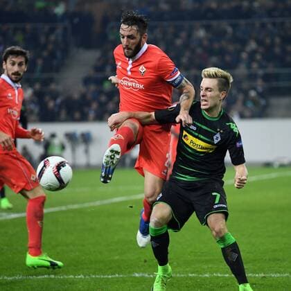 Fussball,UEFA Europa League 2016 2017, Zwischenrunde, Borussia Mönchengladbach - AC Florenz , Borussia Mönchengladbach 16.02.2017, Stadion im Borussia Park, Mönchengladbach, Rodriguez Gonzalo, AC Florenz, Patrick Herrmann, Gladbach