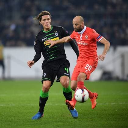 Fussball,UEFA Europa League 2016 2017, Zwischenrunde, Borussia Mönchengladbach - AC Florenz , Borussia Mönchengladbach 16.02.2017, Stadion im Borussia Park, Mönchengladbach,Yannick Vestergaard, Gladbach, Valero Borja AC Florenz,