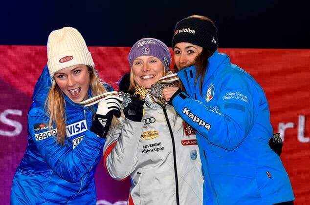 16.02.2017, St. Moritz, SUI, FIS Weltmeisterschaften Ski Alpin, St. Moritz 2017, Riesenslalom, Damen, Siegerehrung, im Bild v.l. Mikaela Shiffrin (USA, Damen Riesenslalom Silbermedaille), Tessa Worley (FRA, Damen Riesenslalom Weltmeisterin und Goldmedaille), Sofia Goggia (ITA, Damen Riesenslalom Bronzemedaille) f.l. ladieis Giant Slalom Silver medalist Mikaela Shiffrin of the USA ladieis Giant Slalom world Champion and Gold medalist Tessa Worley of France ladieis Giant Slalom Bronze medalist Sofia Goggia of Italy during the winner Ceremony for the ladie s Giant Slalom of the FIS Ski World Championships 2017. St. Moritz, Switzerland on 2017 02 16. St. Moritz EP_eri