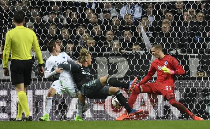 Fußball, EL, FC Kopenhagen - Ajax Amsterdam DK: 20170309, K¿benhavn, Danmark: Europa League fodbold, 1 8 finale, FC K¿benhavn - AFC Ajax: Kasper Dolberg, AFC Ajax udligner til 1-1 Foto: Lars M¿ller UK: 20170309, Copenhagen, Denmark: Europa League football, 1 8 final, FC Copenhagen - AFC Ajax: Kasper Dolberg, AFC Ajax udligner til 1-1