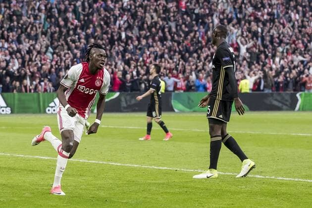 03.05.2017, Amsterdam Arena, Amsterdam, NED, UEFA EL, Ajax Amsterdam vs Olympique Lyon, Halbfinale, Hinspiel, im Bild Bertrand Traore of Ajax Amsterdam (L) has scored 4-1, Mouctar Diakhaby of Olympique Lyonnais (R) Bertrand Traore of Ajax Amsterdam (L) has scored 4-1, Mouctar Diakhaby of Olympique Lyonnais (R) during the UEFA Europa League semi final, 1st leg match between Ajax Amsterdam and Olympique Lyon at the Amsterdam Arena in Amsterdam, Netherlands on 2017 05 03. Amsterdam EP_fil