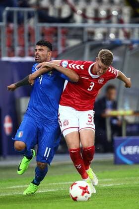 Fußball, U21 EM, Dänemark - Italien Krakow , Stadion im Jozefa Pilsudskiego 18.06.2017 , Pilka nozna Reprezentacja , Kadra , U-21, Mistrzostwa Europy U21 U 21 2017 Grupa C Dania U21 - Wlochy U21 NZ Andrea Petagna ( ITA ) Andreas Maxso ( DEN ) FOT Michal Nowak Newspix.pl Krakow , Jozef Pilsudski s Stadium 18.06.2017 Sport , Football National Teams , UEFA Under-21 European Championship EM Europameisterschaft Poland 2017 , Group C Denmark U-21 - Italy U-21 photo by Michal Nowak Newspix.pl --- Newspix.pl FRANCE OUT! 170618MIN065