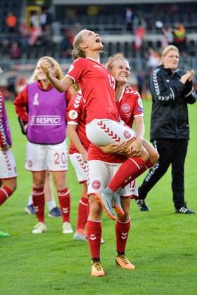Jubel, Freuen, celebrate, happy, cheer , Celebration nach dem Finaleinzug von Dänemark, Fussball, UEFA Women s EURO 2017,Halbfinale , Dänemark - Österreich, xmkx