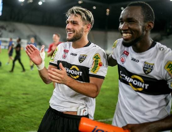 03.08.2017, Tivoli Stadion, Innsbruck, AUT, UEFA EL, Cashpoint SCR Altach vs KAA Gent, Qualifikation, 3. Runde, Rueckspiel, im Bild Emanuel Sakic (SCR Altach) und Moumi Ngamaleu (SCR Altach) during the UEFA Europaleague Qualifier 3rd round, 2nd leg match between Cashpoint SCR Altach and KAA Gent at the Tivoli Stadion in Innsbruck, Austria on 2017 08 03. Innsbruck EP_fei