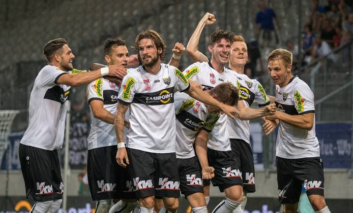 03.08.2017, Tivoli Stadion, Innsbruck, AUT, UEFA EL, Cashpoint SCR Altach vs KAA Gent, Qualifikation, 3. Runde, Rueckspiel, im Bild Torjubel nach de 2:1 durch Stefan Nutz (SCR Altach) during the UEFA Europaleague Qualifier 3rd round, 2nd leg match between Cashpoint SCR Altach and KAA Gent at the Tivoli Stadion in Innsbruck, Austria on 2017 08 03. Innsbruck EP_fei