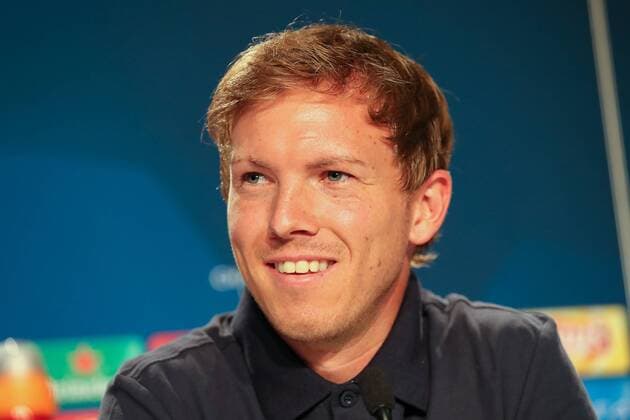 Julian Nagelsmann (Trainer, Cheftrainer, Hoffenheim), bei der Pressekonferenz am Vortag des Spiels, Abschlusspressekonferenz, PK, press conference PK Pressekonferenz Pressetermin, Medientermin, Porträt, Portrait, Einzelbild, Freude, freundlich, fröhlich, strahlend, optimistisch, Fussball, UEFA Champions League Qualifikation, MD-1, TSG 1899 Hoffenheim - FC Liverpool, xozx