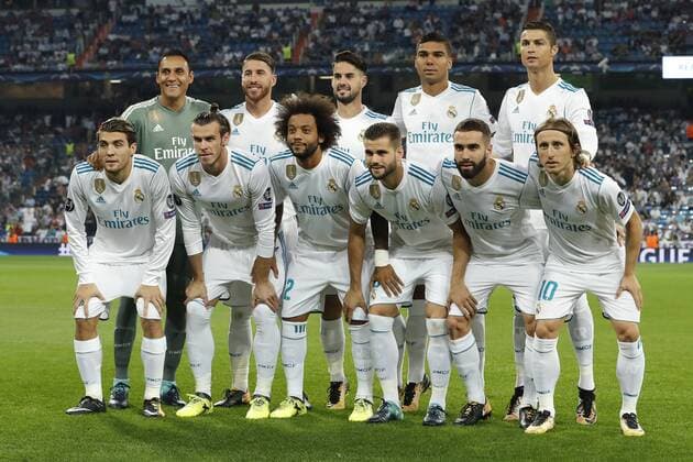Fußball, CL, Real Madrid - Apoel Nikosia (Top Row L-R) goalkeeper Keylor Navas of Real Madrid, Sergio Ramos of Real Madrid, Isco of Real Madrid, Casemiro of Real Madrid, Cristiano Ronaldo of Real Madrid (Front row L-R) Mateo Kovacic of Real Madrid, Gareth Bale of Real Madrid, Marcelo of Real Madrid, Nacho of Real Madrid, Daniel Carvajal of Real Madrid, Luka Modric of Real Madrid during the UEFA Champions League group H match between Real Madrid and APOEL FC on September 13, 2017 at the Santiago Bernabeu stadium in Madrid, Spain. UEFA Champions League 2017 2018 xVIxVIxImagesx xMauricexvanxSteenxIVx 8735482