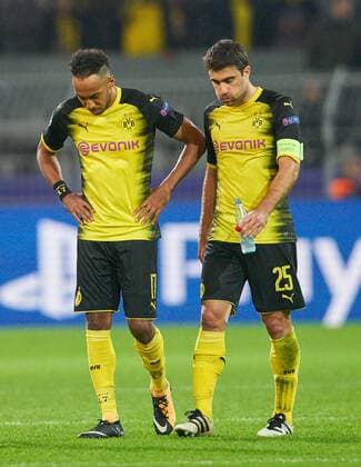 Pierre-Emerick Aubameyang , BVB 17 SOKRATIS, 25 BVB Emotionen, enttaeuscht, Enttaeuschung, Frust, frustriert, Trauer ,traurig, verzweifelt, Verzweiflung BORUSSIA DORTMUND - REAL MADRID Gruppenphase Hinspiel, Fussball UEFA Champions League, Dortmund, 26.09.2017 CL Saison 2017 2018, BVB,